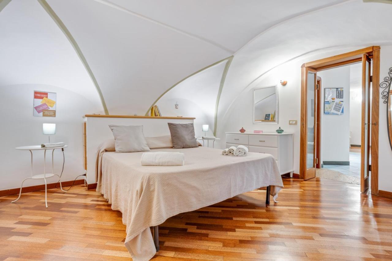 Guesthost - Casa Querida Central & Elegant Flat Napoli Eksteriør billede