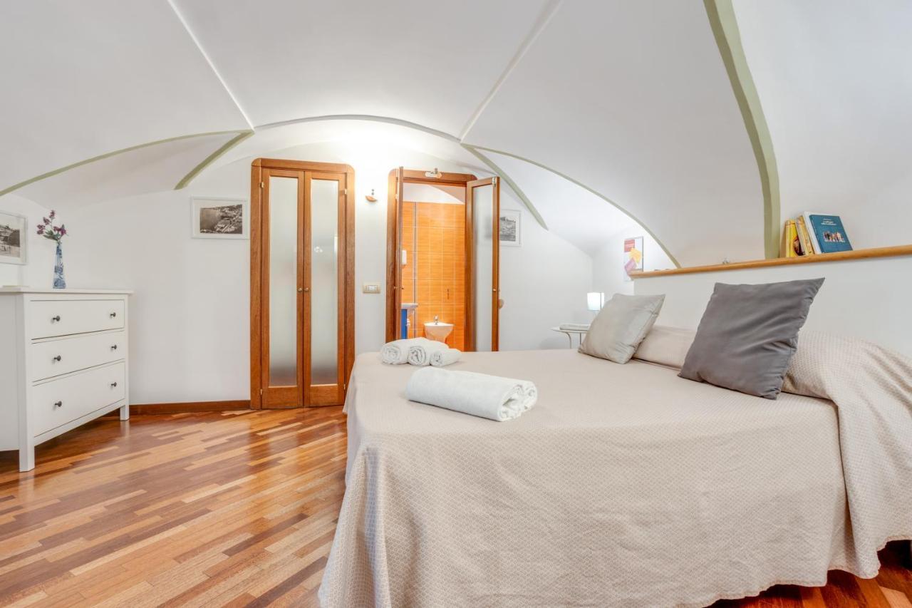 Guesthost - Casa Querida Central & Elegant Flat Napoli Eksteriør billede