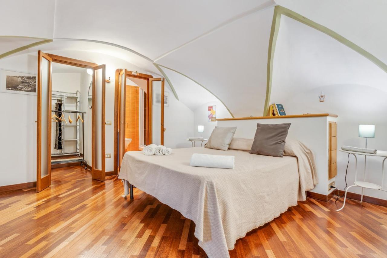 Guesthost - Casa Querida Central & Elegant Flat Napoli Eksteriør billede