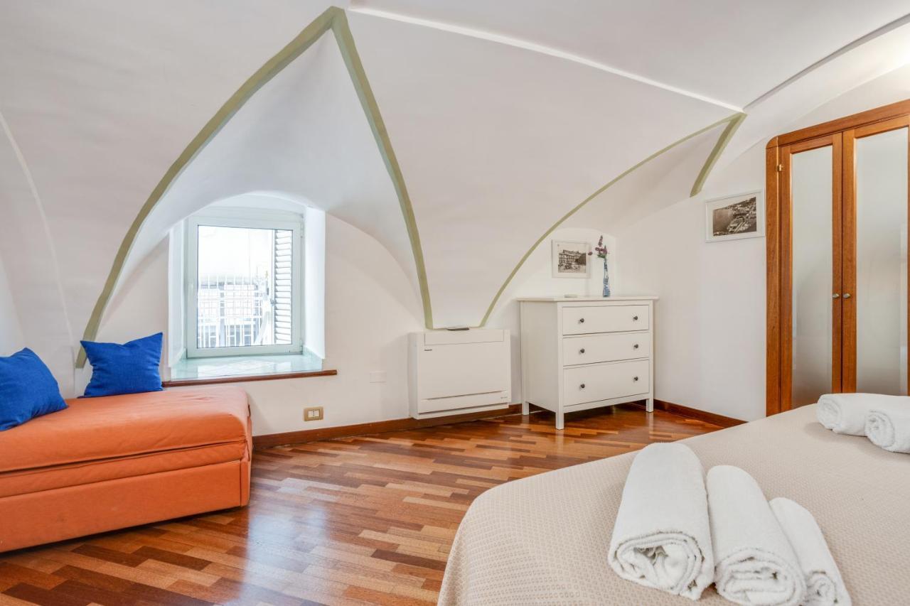 Guesthost - Casa Querida Central & Elegant Flat Napoli Eksteriør billede