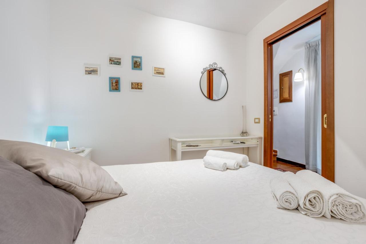 Guesthost - Casa Querida Central & Elegant Flat Napoli Eksteriør billede